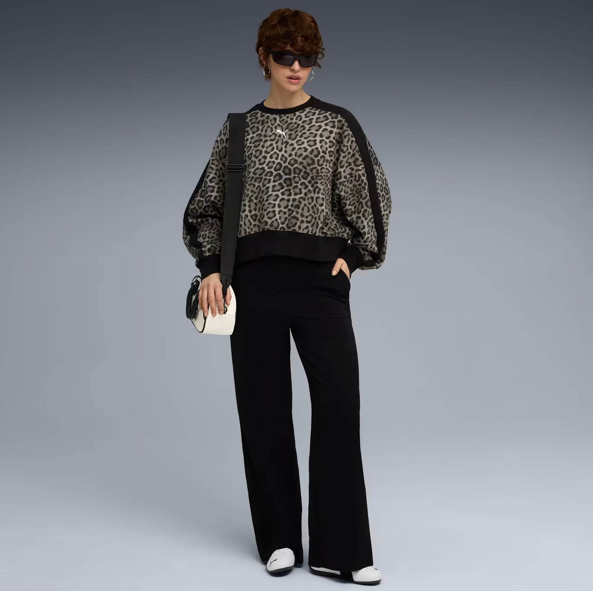 PUMA - T7 Leo Luxe Oversized Crew Sweat Women Black