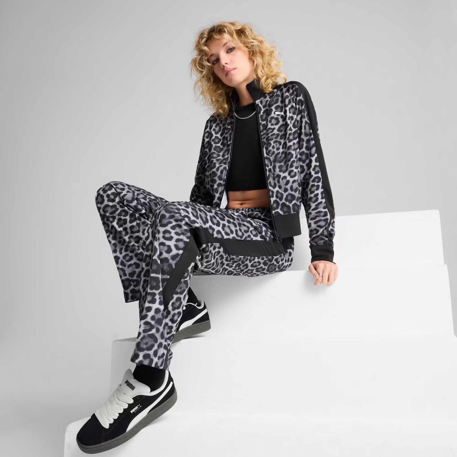 PUMA - T7 LEO LUXE All-Over Print Short Track Jacket Women Black
