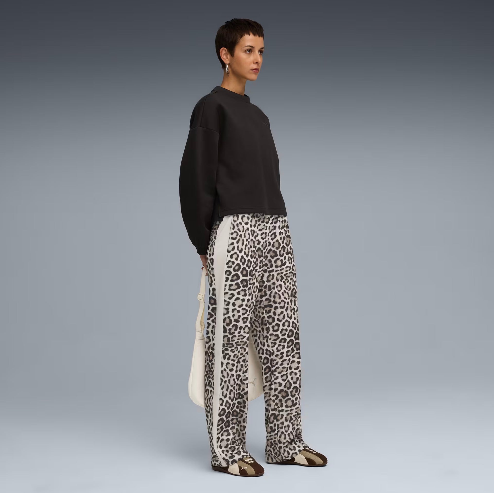 PUMA - T7 LEO LUXE All-Over Print Straight Pants Women Alpine Snow-Ice Coffee