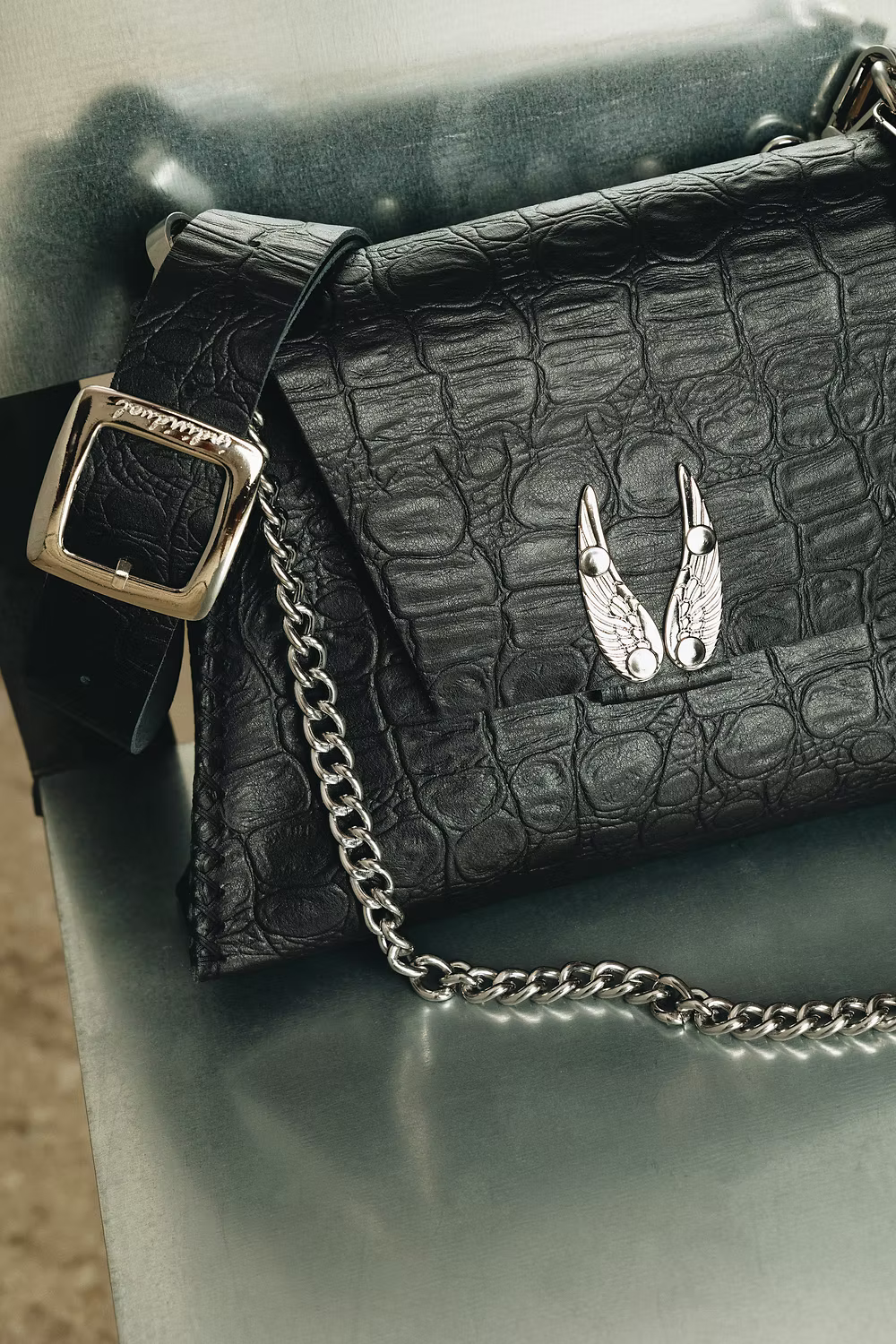 Individual Art Leather - "Wings" Black Nickel