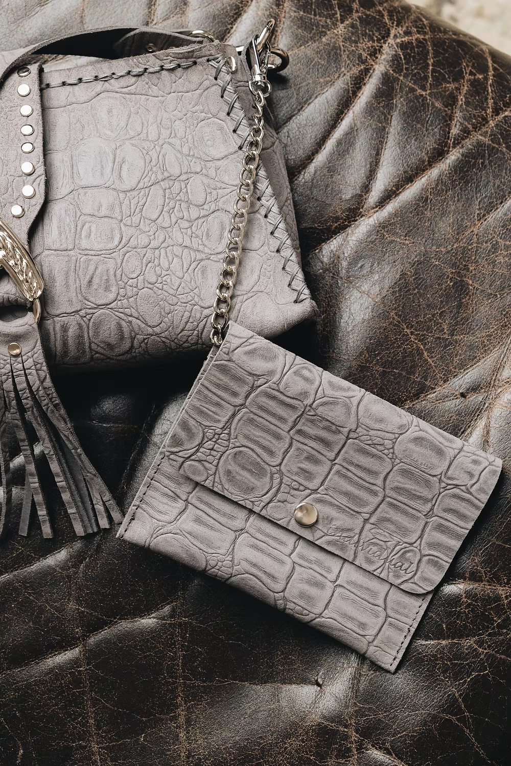 Individual Art Leather - "I am love" Grey Suede Nickel
