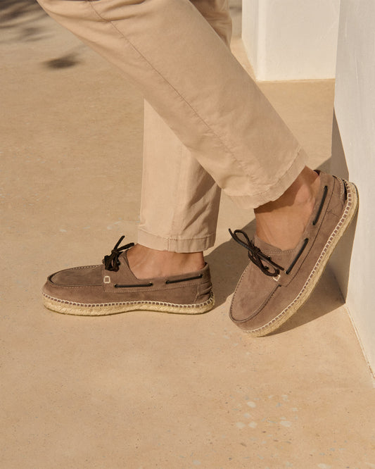 MANEBI - Hamptons Suede Boat Shoes Moka