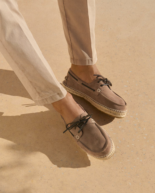 MANEBI - Hamptons Suede Boat Shoes Moka