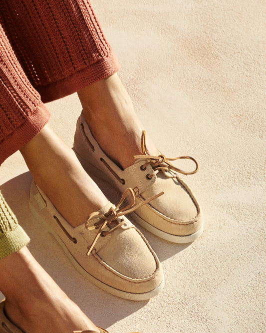 MANEBI - Suede Boat Shoes Hamptons Champagne Beige