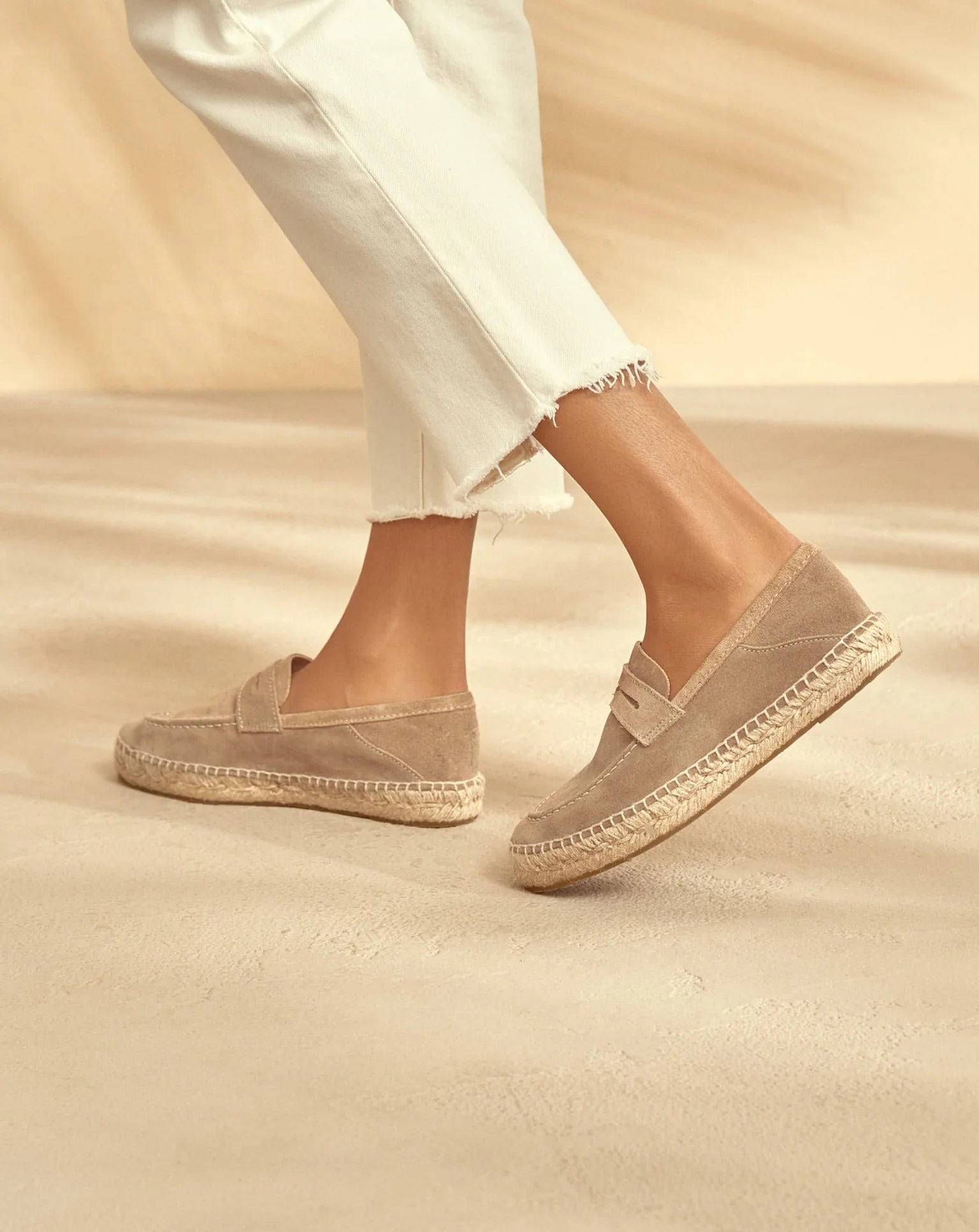 MANEBI - Suede Loafers Espadrilles Vintage Taupe