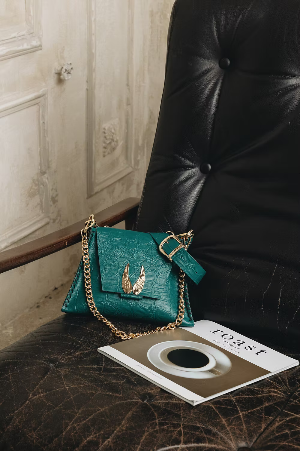 Individual Art Leather - "Wings Small" Forest Gold