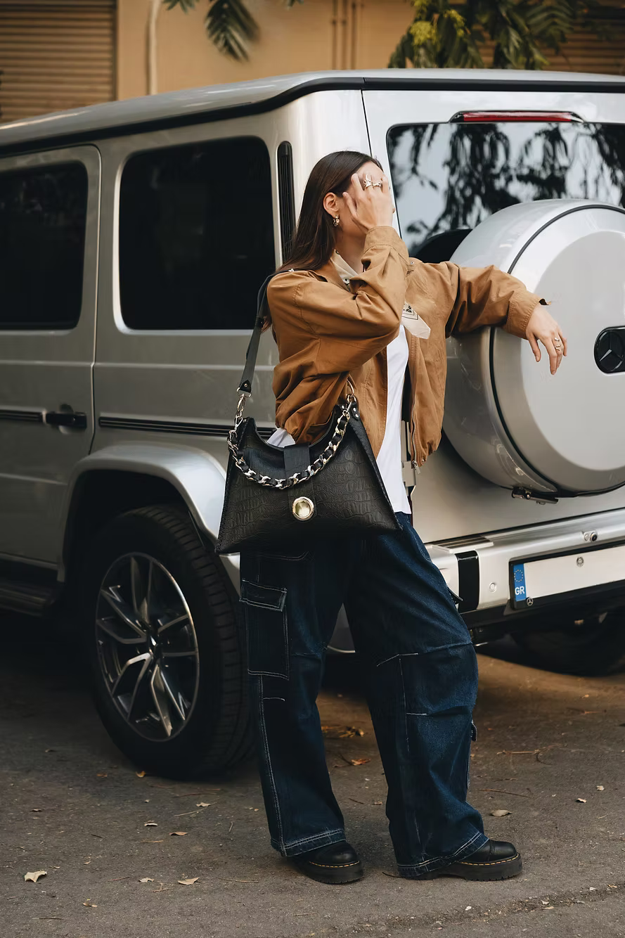 Individual Art Leather - "To the wilder" Black Nickel