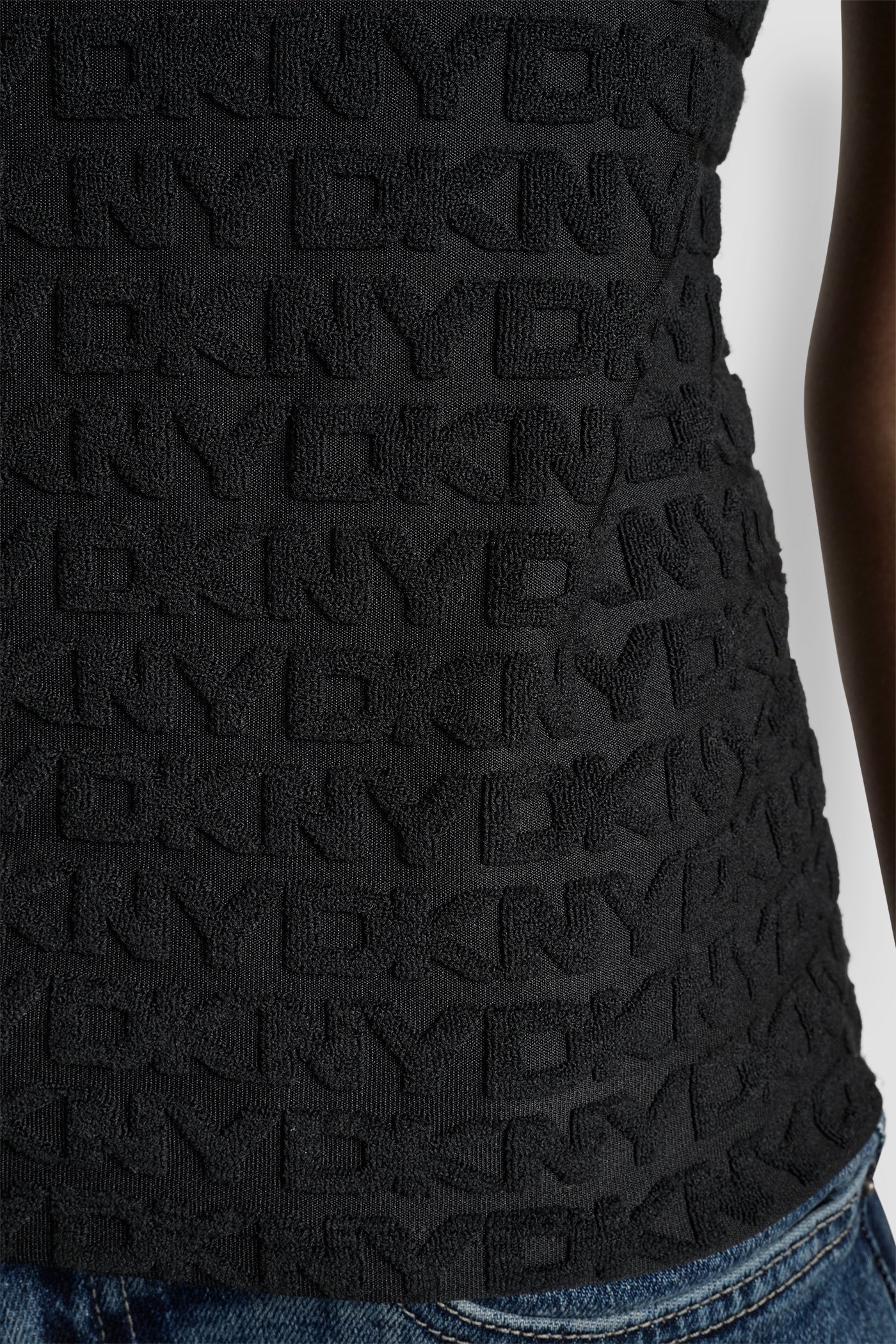 DKNY - Logo Jacquard Short Sleeve Crew Neck Tee Black