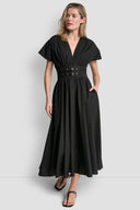 Black midi cotton dress with deep V-neckline, short wide sleeves and structured waist with double buckle belt detail, combining feminine silhouette with modern edge — μαύρο midi φόρεμα με V ντεκολτέ, κοντά φαρδιά μανίκια και ζώνη με διπλή αγκράφα στη μέση, ιδανικό για elegant day to night looks. Διαθέσιμο στο Iconic Angels Glyfada.