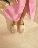 Women’s suede espadrilles with double jute sole in champagne beige, γυναικεία εσπαντρίγια από suede δέρμα με διπλή σχοινένια σόλα σε σαμπανί μπεζ απόχρωση, άνετα και κομψά για καλοκαιρινή καθημερινή χρήση, από το Iconic Angels Glyfada.