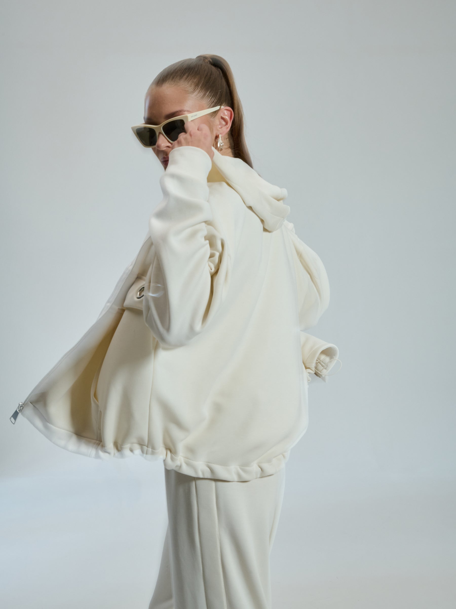 PROJECT SOMA - Carla Fullzip