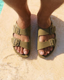 Men’s EVA Nordic swim sandals in khaki green with double buckle straps, ανδρικά ανατομικά σανδάλια EVA σε χακί πράσινη απόχρωση με διπλή αγκράφα, αδιάβροχα και ιδανικά για καλοκαιρινή χρήση σε παραλία ή πισίνα, από το Iconic Angels Glyfada.