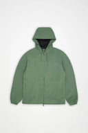 Lightweight green hooded jacket with clean lines and water-resistant finish — ανάλαφρο πράσινο jacket με κουκούλα, minimal αισθητική και αδιάβροχη υφή για προστασία με urban χαρακτήρα. Ιδανικό για layering και effortless street looks, από το πρωινό commute μέχρι τις βραδινές εξόδους. Διαθέσιμο στο Iconic Angels Glyfada.