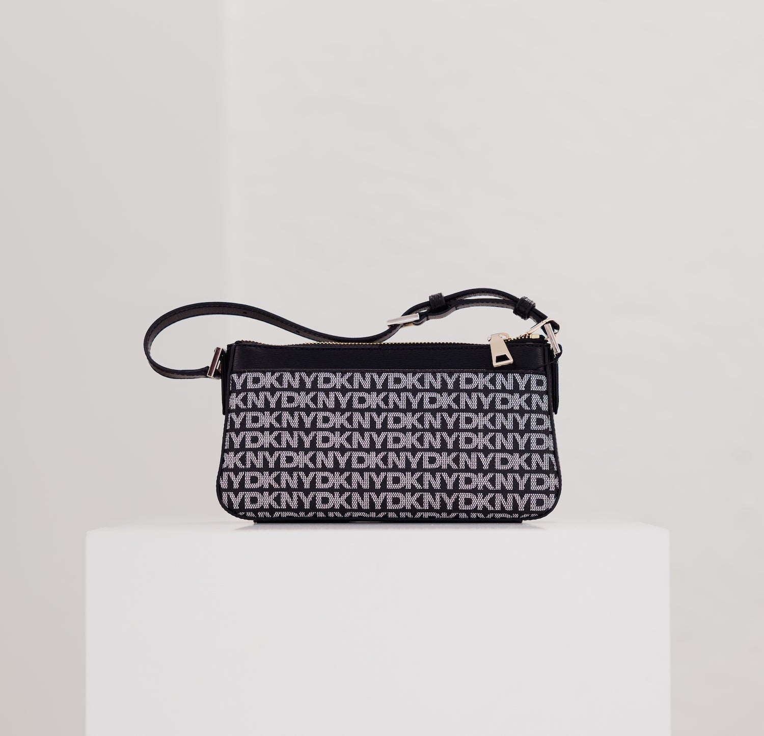 DKNY - Bryant Ave TZ Demi Crossbody Black
