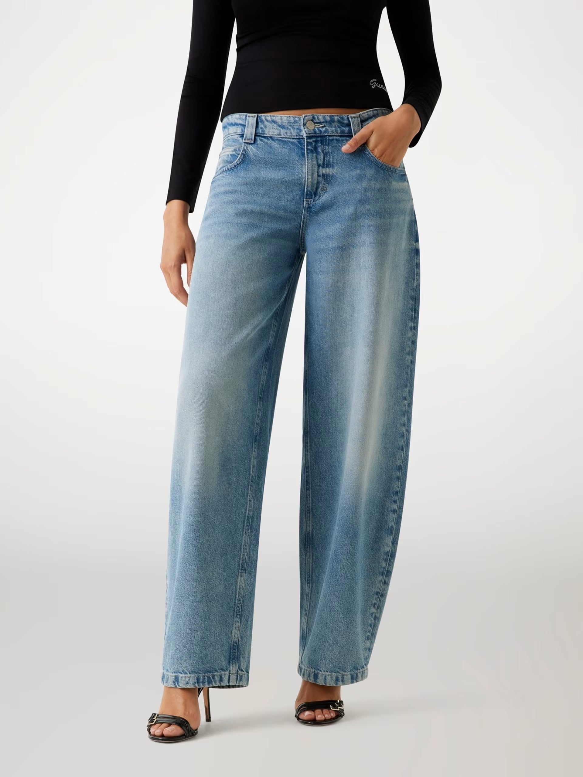 GUESS - Loose-leg Baggy Balloon Blue Jeans