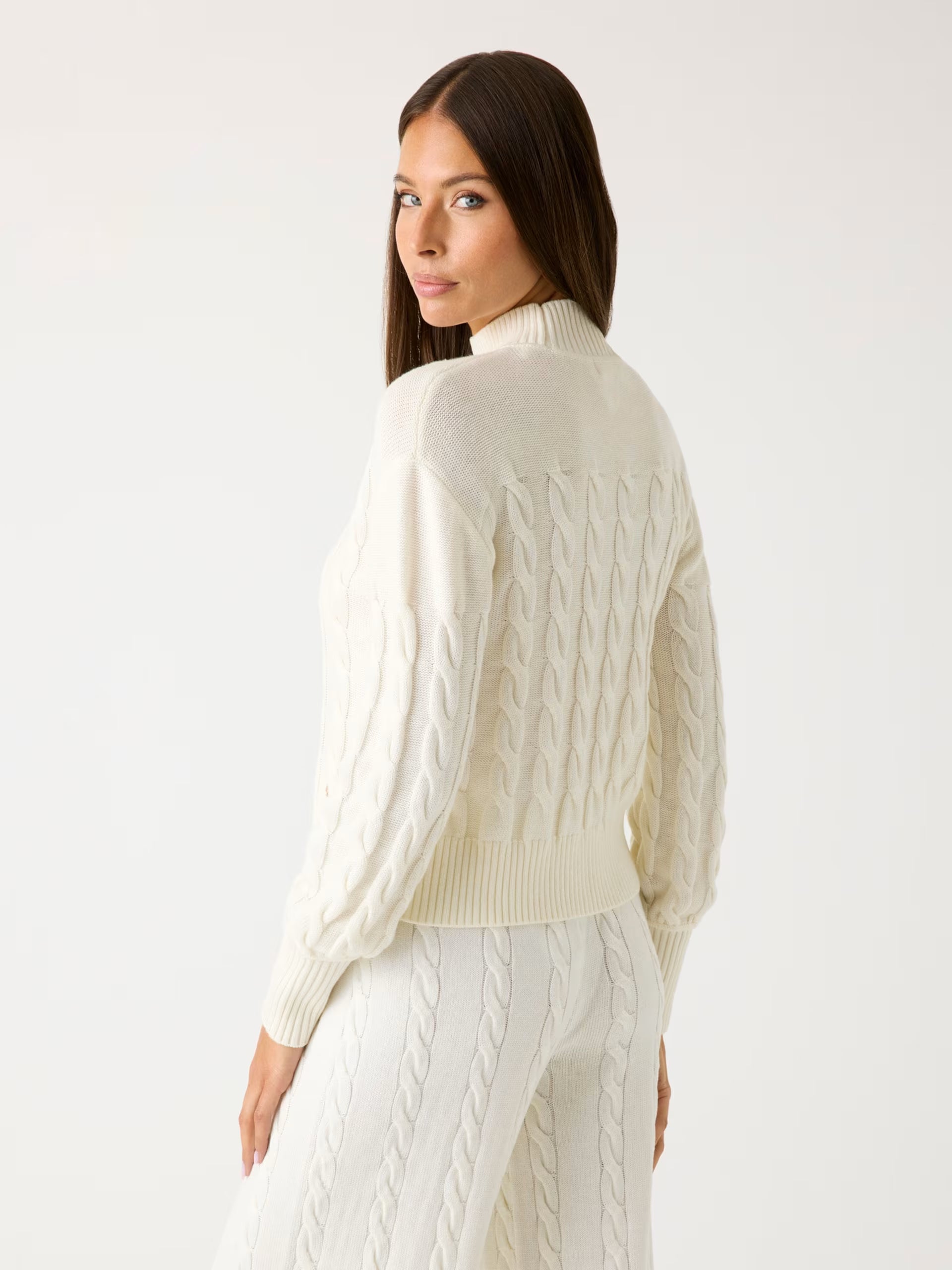 GUESS - Wool-blend Cream White Sweater