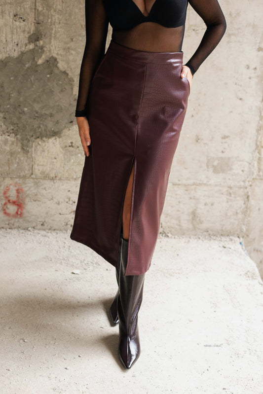 Faux Leather Skirt With Slit Bordeaux