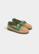 Manebi women’s beige suede boat shoes with green bandana print detail and classic lace-up design, combining nautical inspiration with relaxed Mediterranean summer style for elegant casual outfits — γυναικεία μπεζ suede boat shoes Manebi με πράσινη bandana λεπτομέρεια και κορδόνια, εμπνευσμένα από nautical αισθητική για κομψά καλοκαιρινά casual looks. Διαθέσιμα στο Iconic Angels Glyfada.