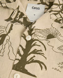 OAS Poplan Cuba beige printed shirt with abstract nature-inspired pattern and relaxed fit, featuring a camp collar, short sleeves and lightweight fabric for effortless summer styling — ανδρικό OAS Poplan Cuba μπεζ printed πουκάμισο με abstract nature-inspired μοτίβο και χαλαρή γραμμή, με camp γιακά, κοντά μανίκια και ελαφρύ ύφασμα για άνετα καλοκαιρινά looks.