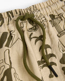 OAS Porto beige printed shorts with abstract nature-inspired pattern and relaxed fit, featuring an elasticated waistband with drawstring and lightweight fabric for effortless summer styling — ανδρικό OAS Porto μπεζ printed σορτς με abstract nature-inspired μοτίβο και χαλαρή γραμμή, με λάστιχο στη μέση και κορδόνι και ελαφρύ ύφασμα για άνετα καλοκαιρινά looks.