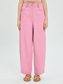 Project Soma pink wide-leg trousers with high-waist fit and clean minimal design, featuring soft structured fabric and relaxed silhouette for modern feminine styling — γυναικείο Project Soma ροζ παντελόνι σε wide-leg γραμμή με ψηλόμεση εφαρμογή και minimal σχεδιασμό, με άνετη εφαρμογή για σύγχρονα θηλυκά looks.