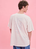 White oversized Barbie logo T-shirt from Project Soma x Barbie collection with pink graphic print for playful casual styling — λευκό γυναικείο oversized t-shirt Project Soma x Barbie με ροζ Barbie logo print για μοντέρνα casual looks. Διαθέσιμο στο Iconic Angels Glyfada.