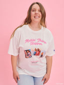 White oversized graphic T-shirt from Project Soma x Barbie collection with “Makin’ Things Happen” print and Barbie imagery for playful statement styling — λευκό oversized γυναικείο t-shirt Project Soma x Barbie με graphic print “Makin’ Things Happen” και Barbie φωτογραφίες για μοντέρνα casual looks. Διαθέσιμο στο Iconic Angels Glyfada.