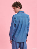 Denim shirt from Project Soma x Barbie collection with embroidered Barbie logo and relaxed contemporary fit — γυναικείο τζιν πουκάμισο από τη συλλογή Project Soma x Barbie με κεντημένο Barbie logo και χαλαρή μοντέρνα γραμμή για statement casual looks. Διαθέσιμο στο Iconic Angels Glyfada.