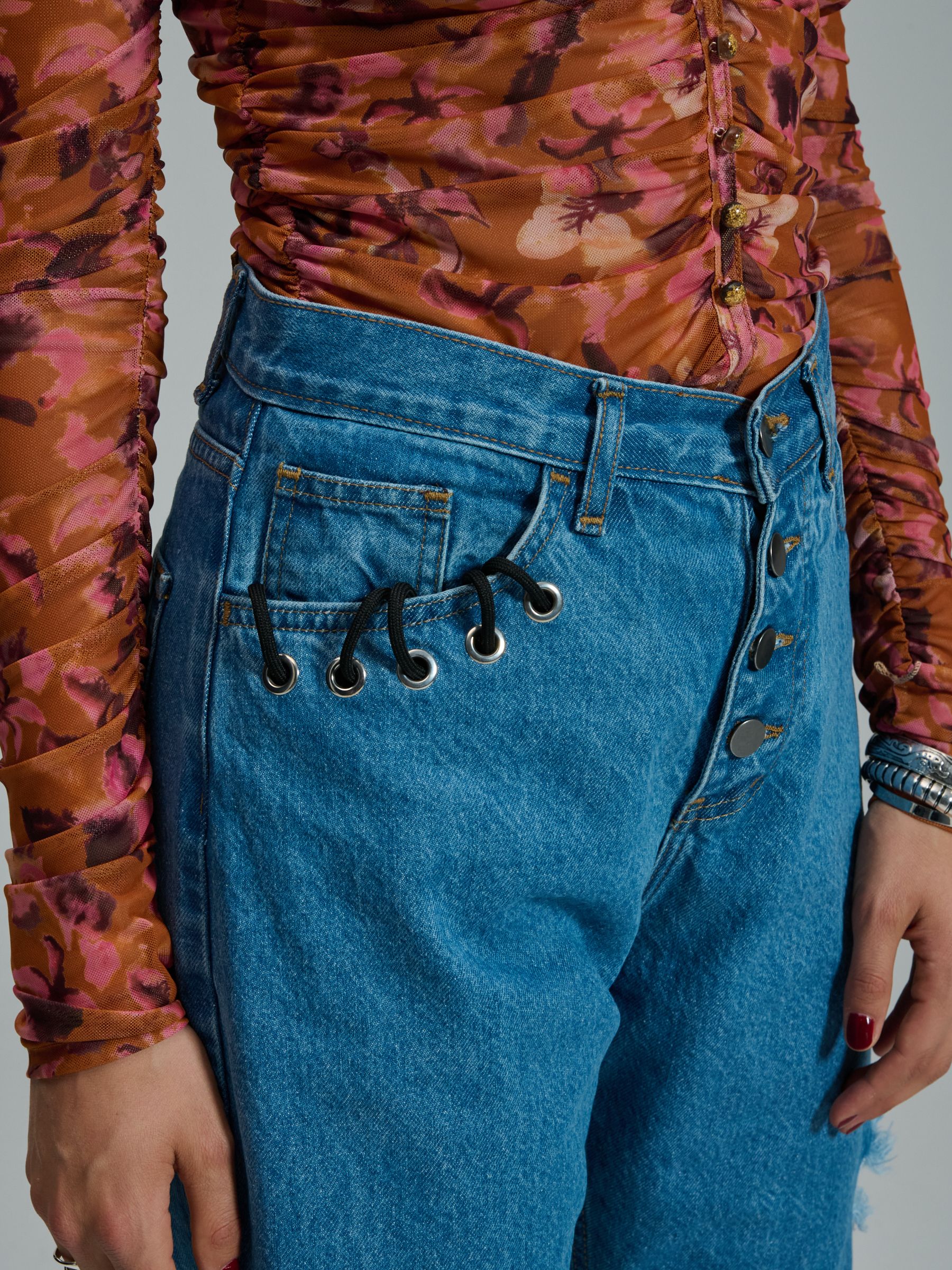 PROJECT SOMA - Sensia Jeans