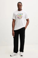 Super Puma graphic white t-shirt with colorful retro print and classic crewneck fit — λευκό ανδρικό t-shirt με πολύχρωμο “Super Puma” graphic στο στήθος, άνετη γραμμή και καθημερινό street style χαρακτήρα. Διαθέσιμο στο Iconic Angels Glyfada.