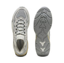 Light grey sneakers with mesh panels and sculpted cushioned sole, designed for all-day comfort and elevated athleisure looks — γκρι Puma sneakers με διαπνέον mesh και chunky αντικραδασμική σόλα σε ουδέτερους τόνους, ιδανικά για sporty-chic outfits από το πρωί μέχρι το βράδυ. Διαθέσιμα στο Iconic Angels Glyfada.