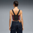 PUMA Future Archive crop top σε μαύρο με κόκκινο logo και graphic print, με τιράντες και μπροστινό φερμουάρ, σε fitted γραμμή για statement streetwear looks — γυναικείο PUMA crop top με έντονο logo design.